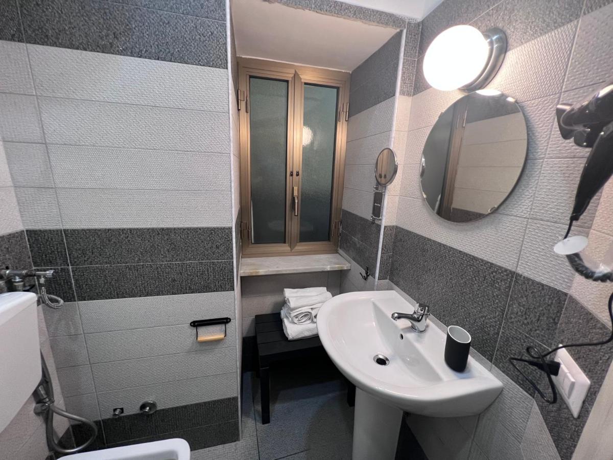 Apartment In The Center Napoli Eksteriør bilde
